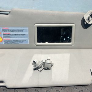 Крючок солнцезащитного козырька Renault Logan 2004-2015