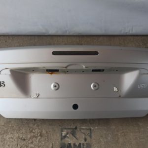 Крышка багажника Ford Focus 1998-2007