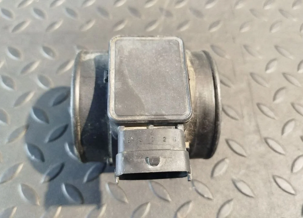 Расходомер (ДМРВ) Opel Signum 2003-2008
